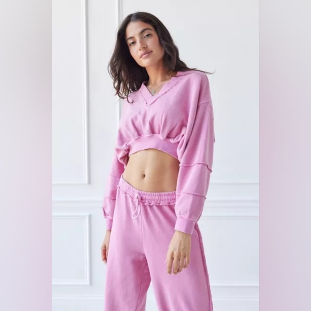 Out From Under Rae Pink Cropped Sweatshirt Size Xs Very Gently Used